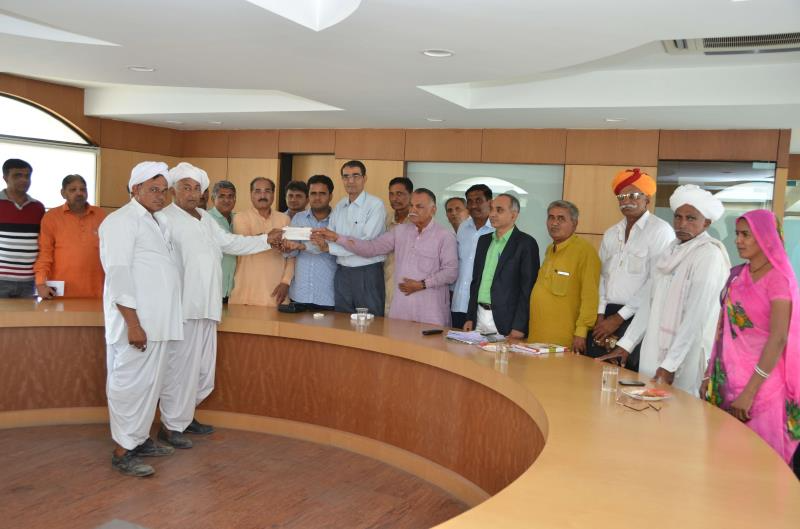 Accident Vima Cheque Distribution